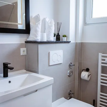 Moderne 1 Mit Sonnenterrasse Und Parkplatz, In Ruhiger Lage, Nur Wenige Gehminuten Zum Ostsee Sandstrand 公寓