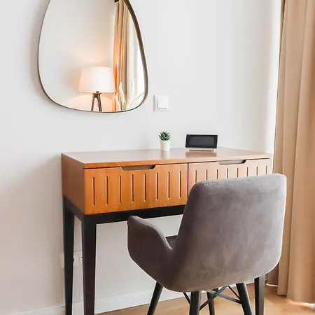 Apartamento Moderne 1 Mit Sonnenterrasse Und Parkplatz, In Ruhiger Lage, Nur Wenige Gehminuten Zum Ostsee Sandstrand