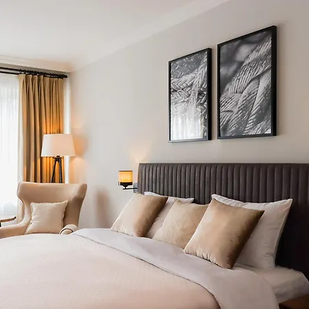 Apartamento Moderne 1 Mit Sonnenterrasse Und Parkplatz, In Ruhiger Lage, Nur Wenige Gehminuten Zum Ostsee Sandstrand