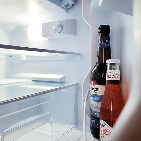 Moderne 1 Mit Sonnenterrasse Und Parkplatz, In Ruhiger Lage, Nur Wenige Gehminuten Zum Ostsee Sandstrand