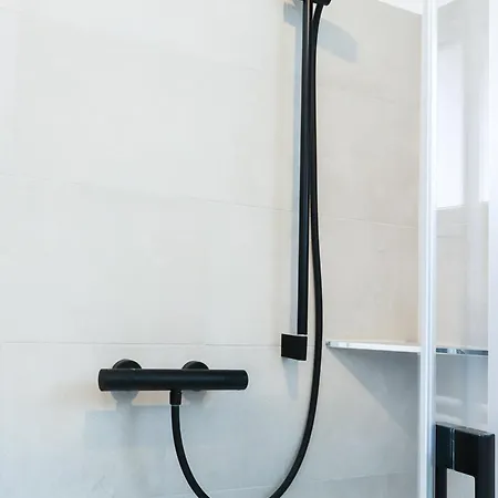 Apartamento Moderne 1 Mit Sonnenterrasse Und Parkplatz, In Ruhiger Lage, Nur Wenige Gehminuten Zum Ostsee Sandstrand *