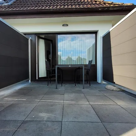 Moderne 1 Mit Sonnenterrasse Und Parkplatz, In Ruhiger Lage, Nur Wenige Gehminuten Zum Ostsee Sandstrand 公寓 *