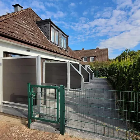 Moderne 1 Mit Sonnenterrasse Und Parkplatz, In Ruhiger Lage, Nur Wenige Gehminuten Zum Ostsee Sandstrand 公寓 *